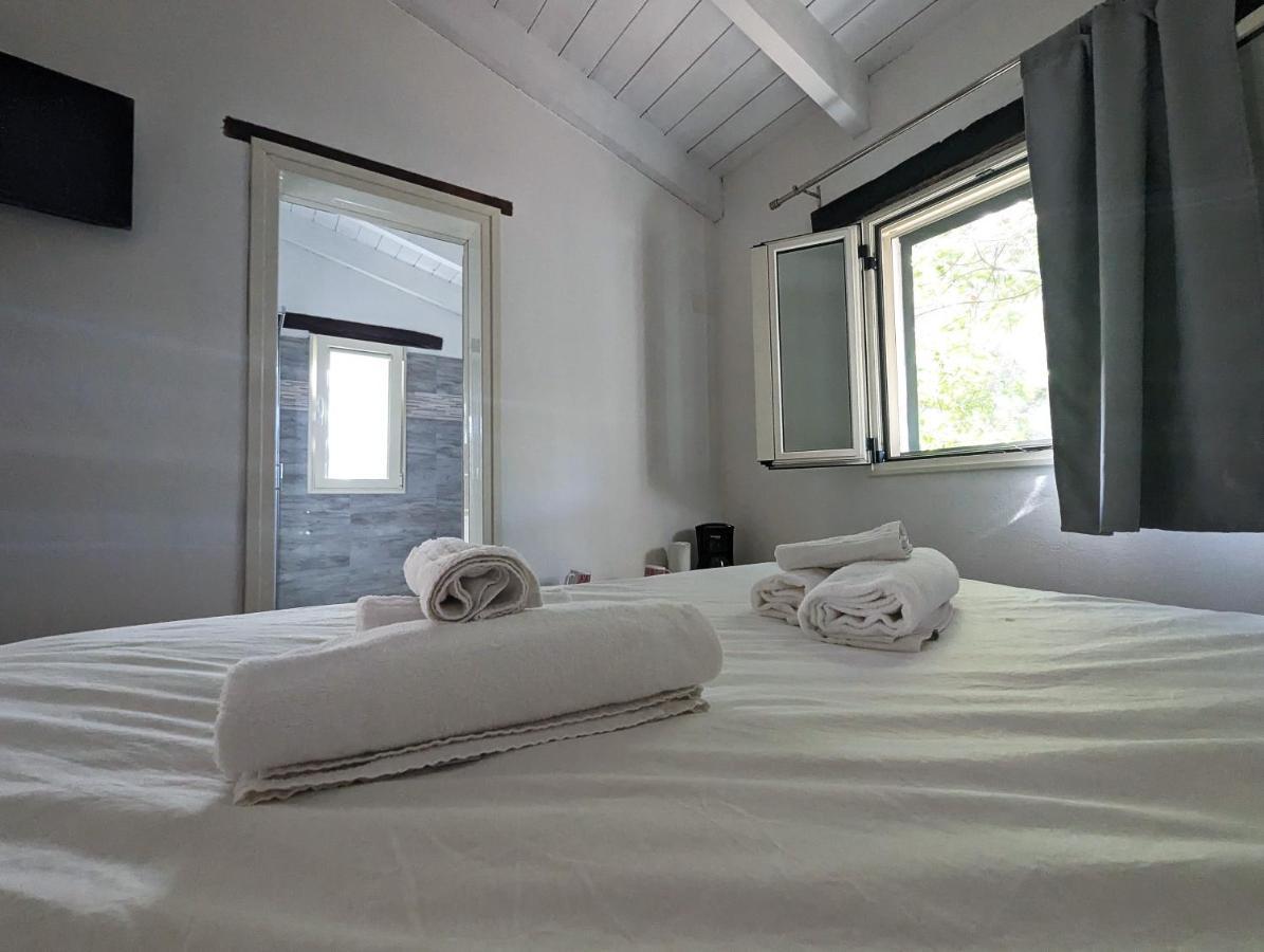 Villaggio Camping Torre Del Porticciolo 포르토 콘테 외부 사진
