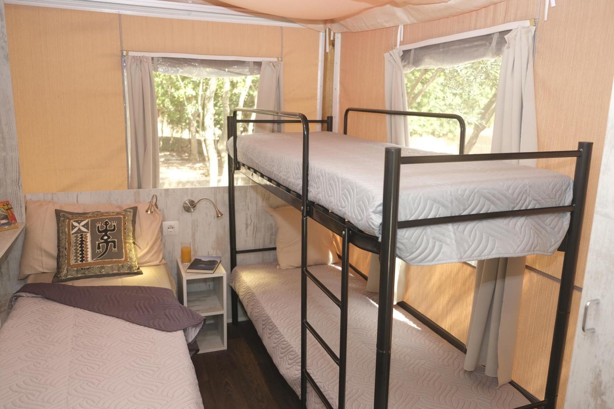 Villaggio Camping Torre Del Porticciolo 포르토 콘테 객실 사진