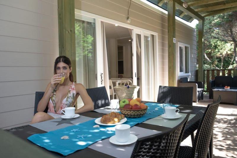 Villaggio Camping Torre Del Porticciolo 포르토 콘테 외부 사진